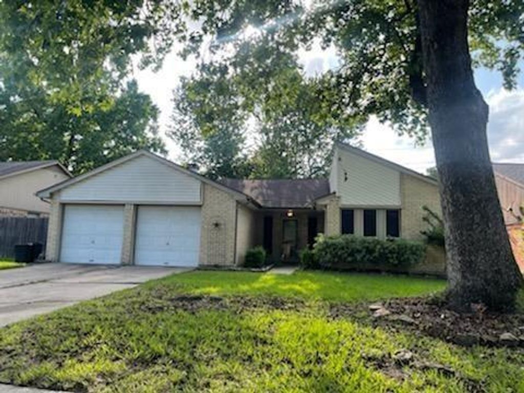 Photo of 18927 Droitwich Drive, Humble, TX 77346 (MLS # 4912303)