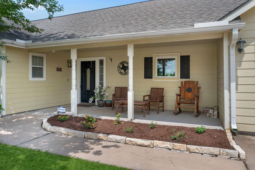 Photo of 1945 Settlers Way Drive, Sealy, TX 77474 (MLS # 58300474)