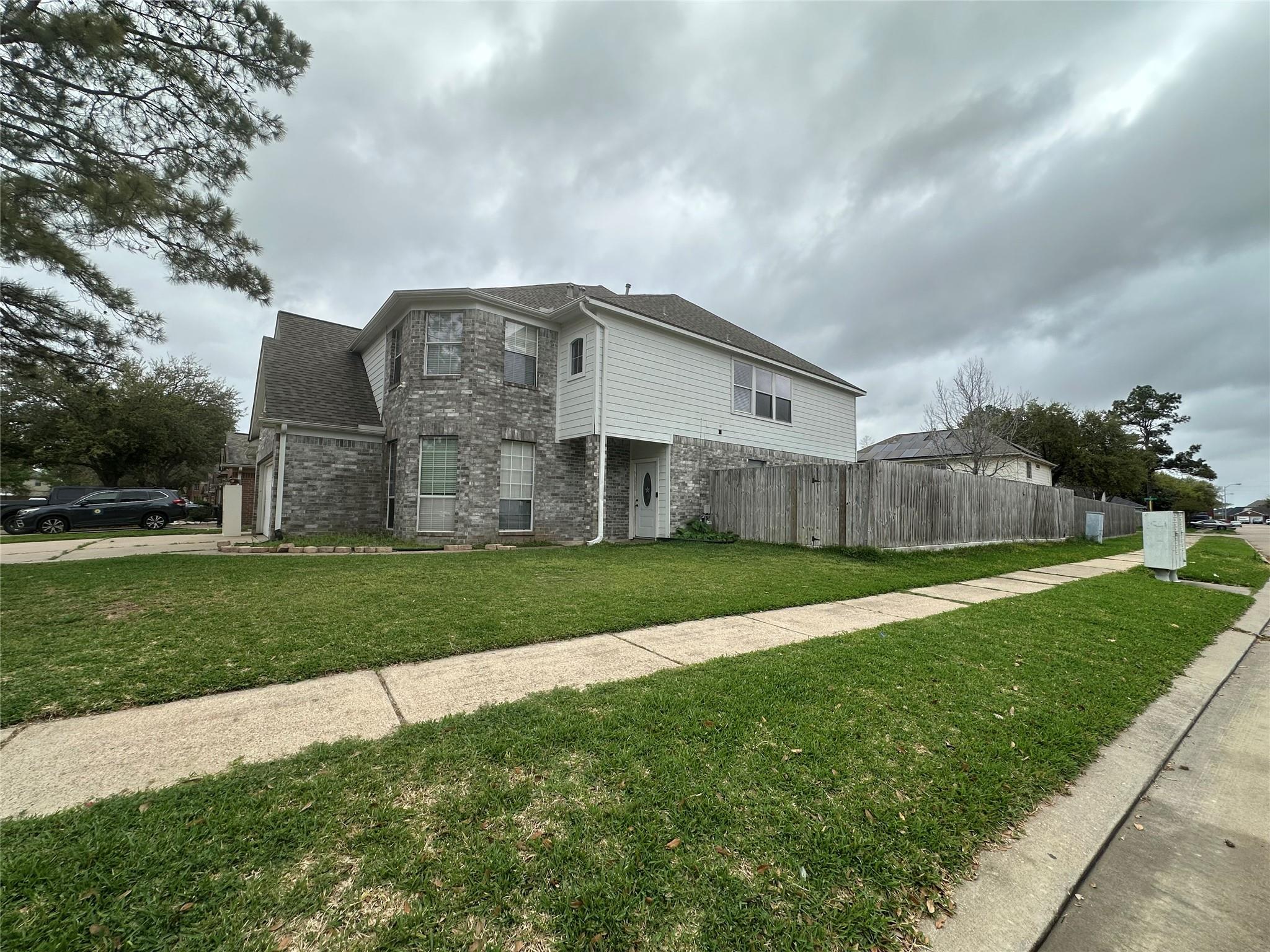 23702 Prince Lawrence Court