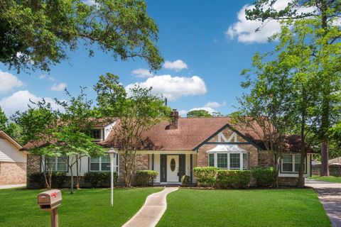 Photo of 25506 Many Oak Drive, Spring, TX 77380 (MLS # 25070585)