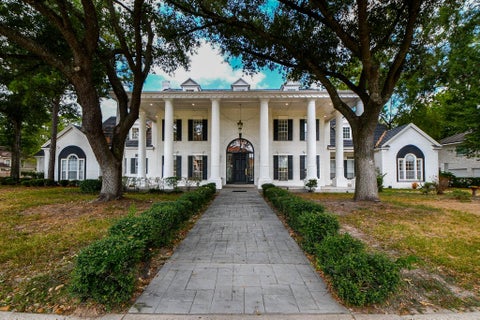 Photo of 2922 Cedar Woods Place, Houston, TX 77068 (MLS # 72778989)