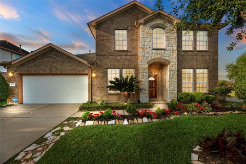 Photo of 13301 Misting Falls Lane, Pearland, TX 77584 (MLS # 47186257)