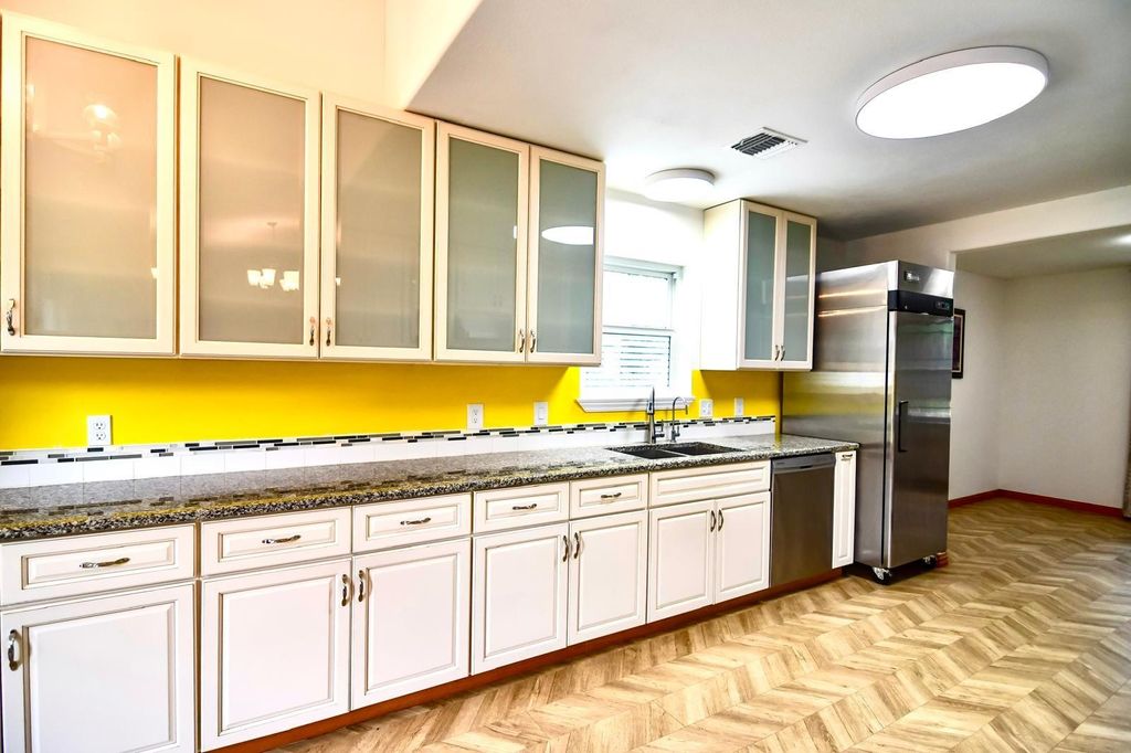 Photo of 2106 Silver Falls Drive, Houston, TX 77339 (MLS # 28745331)
