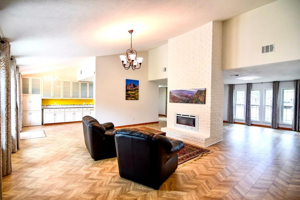 Photo of 2106 Silver Falls Drive, Houston, TX 77339 (MLS # 28745331)