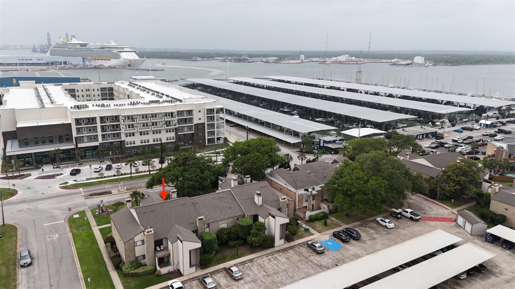 Photo of 7014 N Holiday Drive, Galveston, TX 77550 (MLS # 60218860)