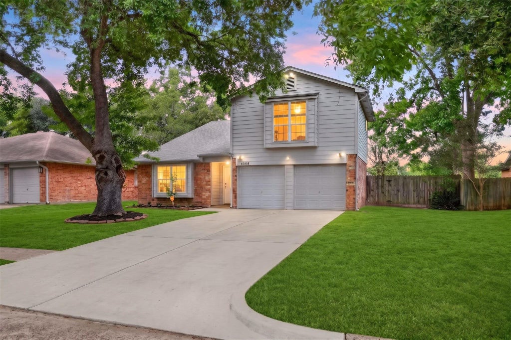 Photo of 15818 Manfield Drive, Houston, TX 77082 (MLS # 69848418)