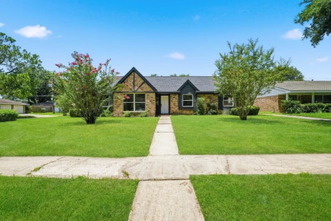 Homes For Sale - 5926 Warm Springs Road<br/> Houston, TX 77035