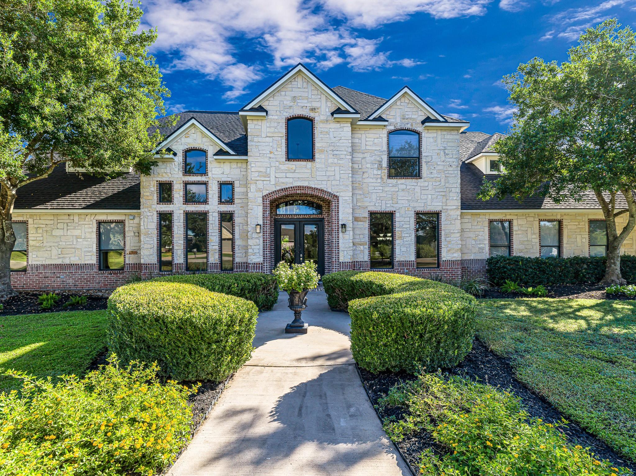 7118 Foster Creek Drive