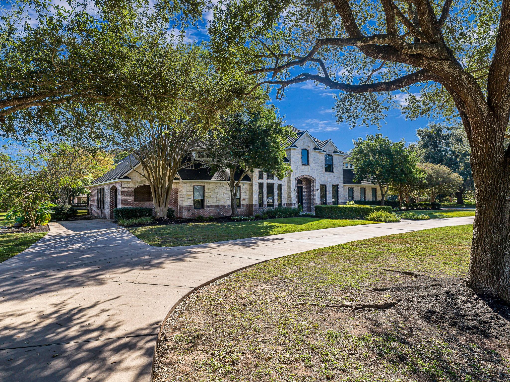 7118 Foster Creek Drive