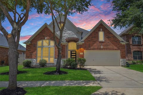 Photo of 3910 Jade Cove Lane, Sugar Land, TX 77479 (MLS # 24874545)