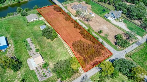 Vacant Land For Sale - 8614 Robinson Road<br/> Hitchcock, TX 77563