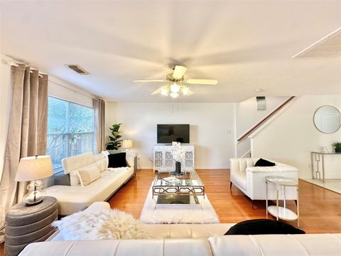 Photo of 8223 Golf Green Circle, Houston, TX 77036 (MLS # 8279017)