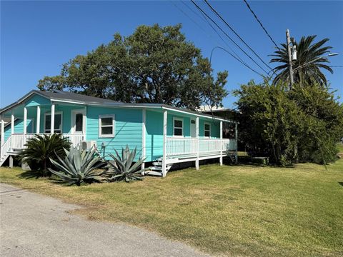 Photo of 726 4th Street, San Leon, TX 77539 (MLS # 47396392) Photo of 726 4th Street, San Leon, TX 77539 (MLS # 47396392)