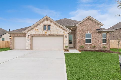 Photo of 11915 Willow Way Avenue, Mont Belvieu, TX 77535 (MLS # 10101659)