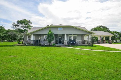 Homes For Sale - 27644 Spring Hill Road<br/> Hempstead, TX 77445