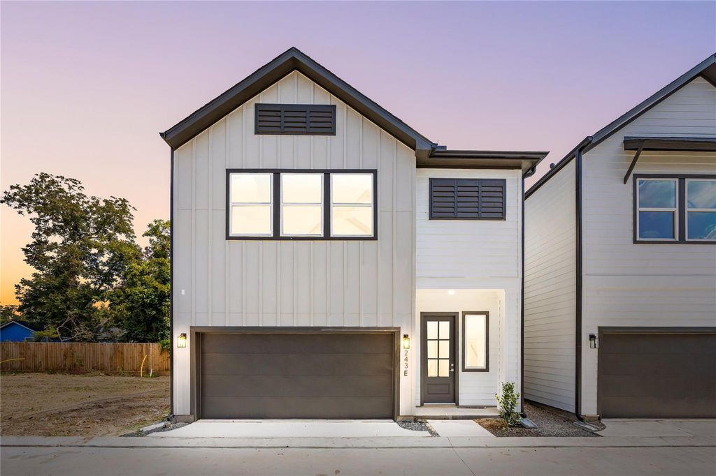 Photo of 243 Rebecca Street #E, Houston, TX 77022 (MLS # 31845676)