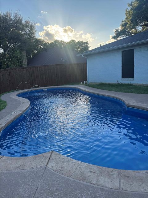 Photo of 629 Owens Drive, Crowley, TX 76036 (MLS # 58023725) Photo of 629 Owens Drive, Crowley, TX 76036 (MLS # 58023725)