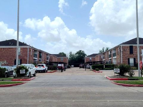 Photo of 9201 Clarewood Drive #257, Houston, TX 77036 (MLS # 92453001)