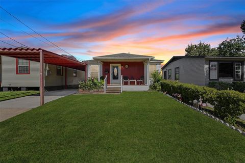 1227 Common Park Drive Houston TX 77009