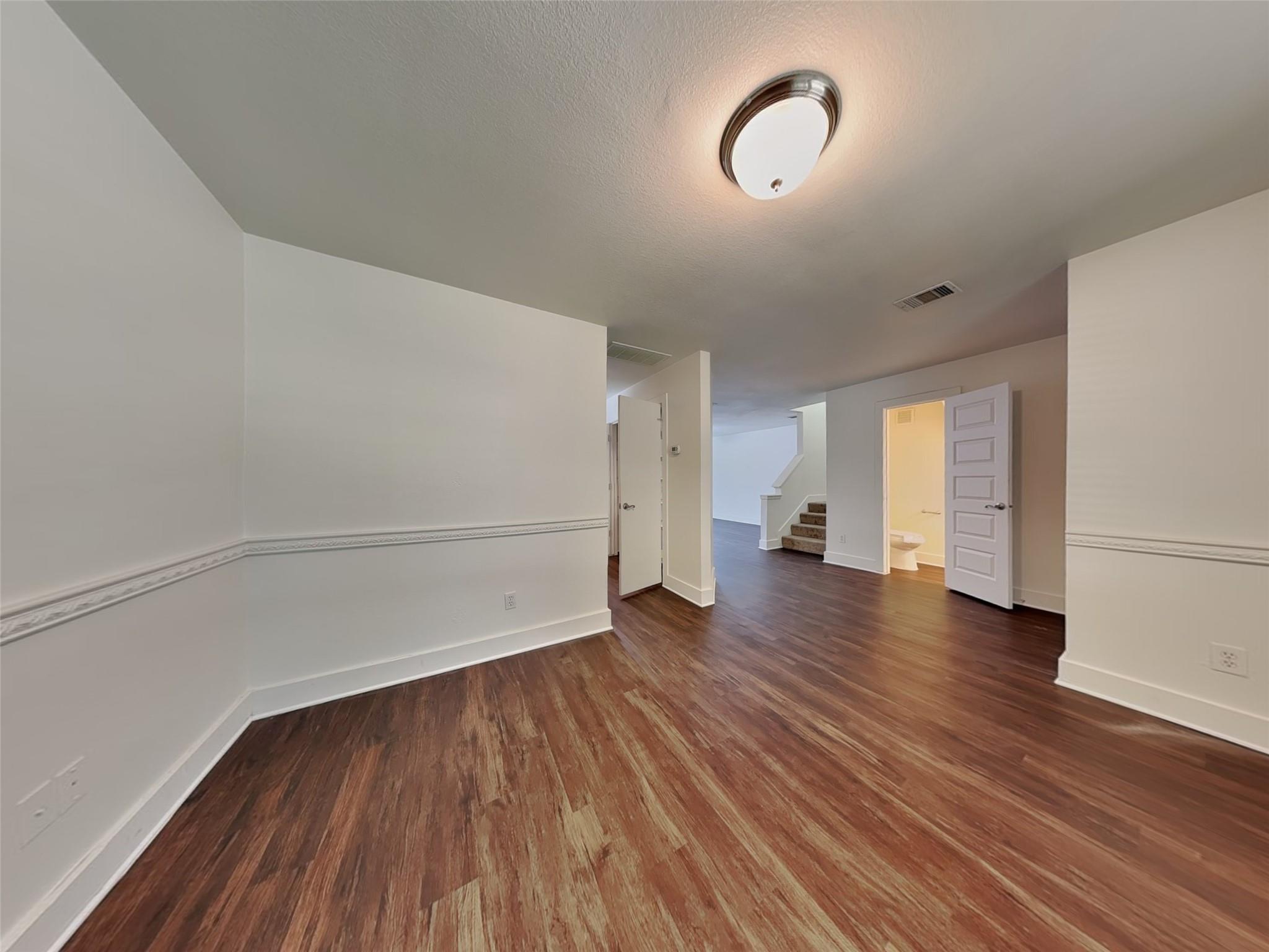 26880 Haileys Manor