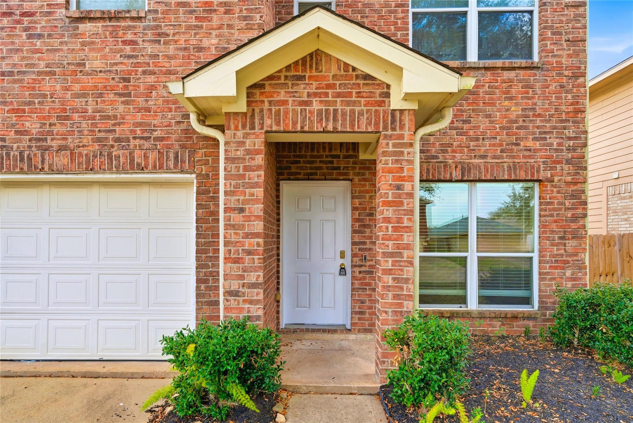 1111 Auburn View Lane