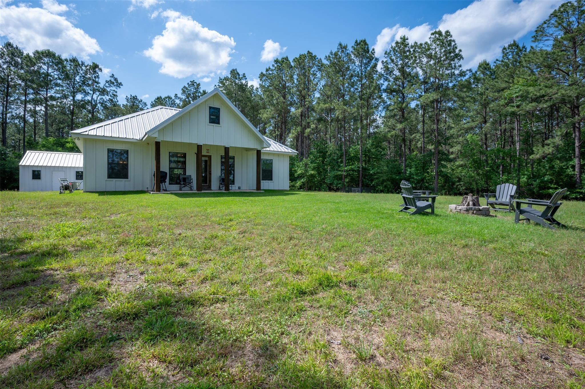1068 County Road 3200