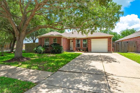 Photo of 5501 Rio Sabinas Street, Rosharon, TX 77583 (MLS # 39896685)