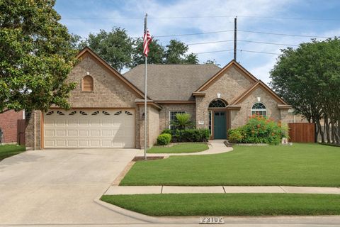 Photo of 23102 Willow Canyon Drive, Katy, TX 77494 (MLS # 8162967)