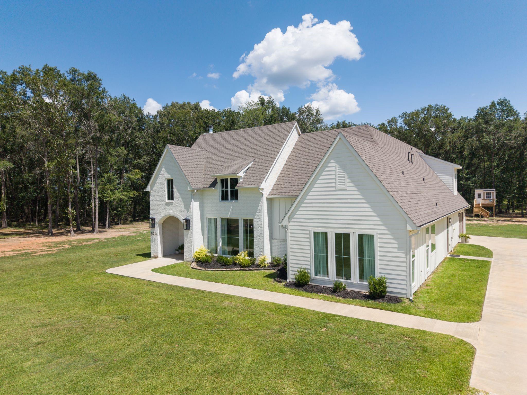 829 Jr Phillips Road