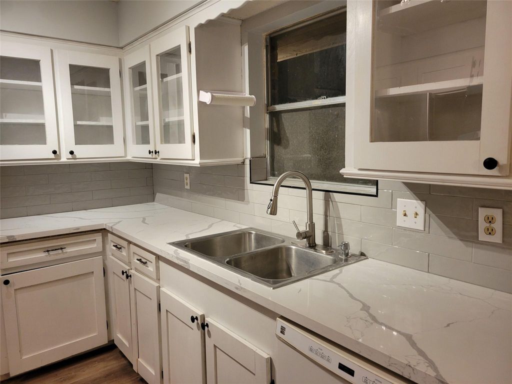 Photo of 1918 Crystal Springs Drive, Houston, TX 77339 (MLS # 40754782)