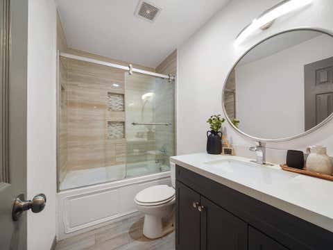 Tiny photo for 9616 Long Point Road #47, Houston, TX 77055 (MLS # 81998725)