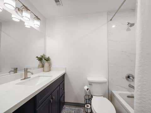 Tiny photo for 9616 Long Point Road #47, Houston, TX 77055 (MLS # 81998725)