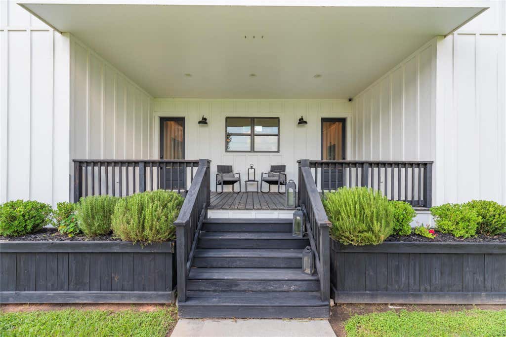 Photo of 1400 Hicks Street, Tomball, TX 77375 (MLS # 8666904)