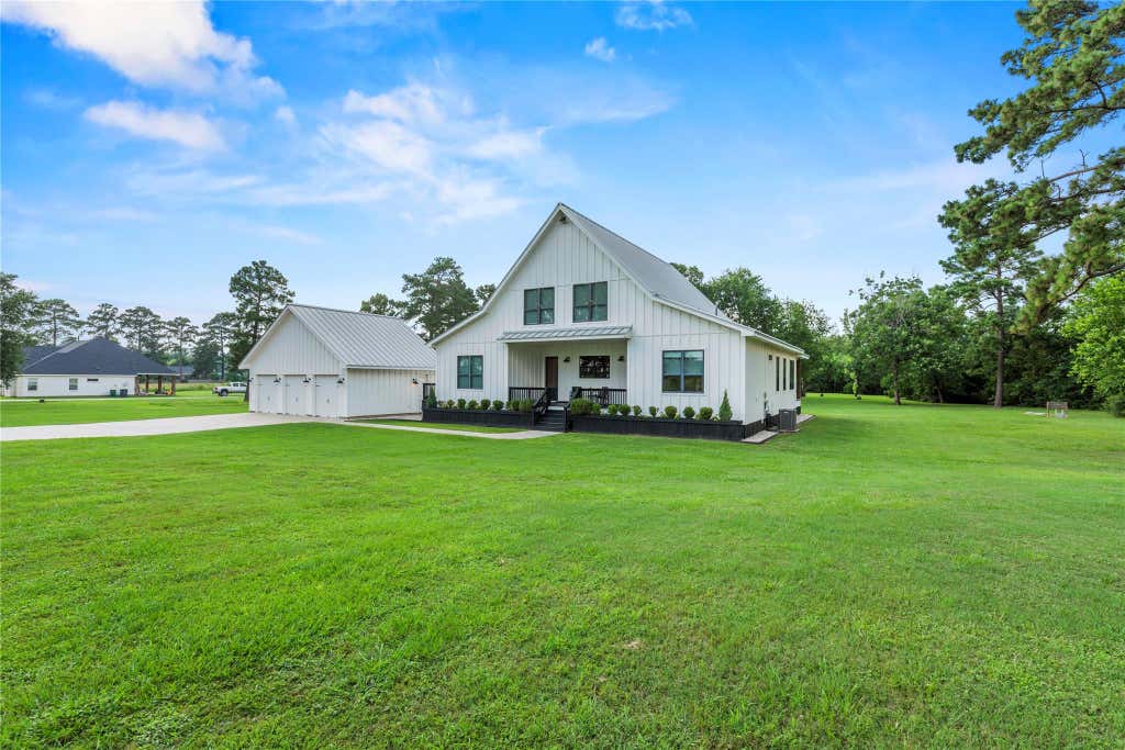 Photo of 1400 Hicks Street, Tomball, TX 77375 (MLS # 8666904)