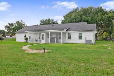 Photo of 83 Lakeoak, Victoria, TX 77905 (MLS # 50258803)
