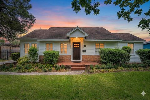 Homes For Sale - 3110 Randall Street<br/> Houston, TX 77018