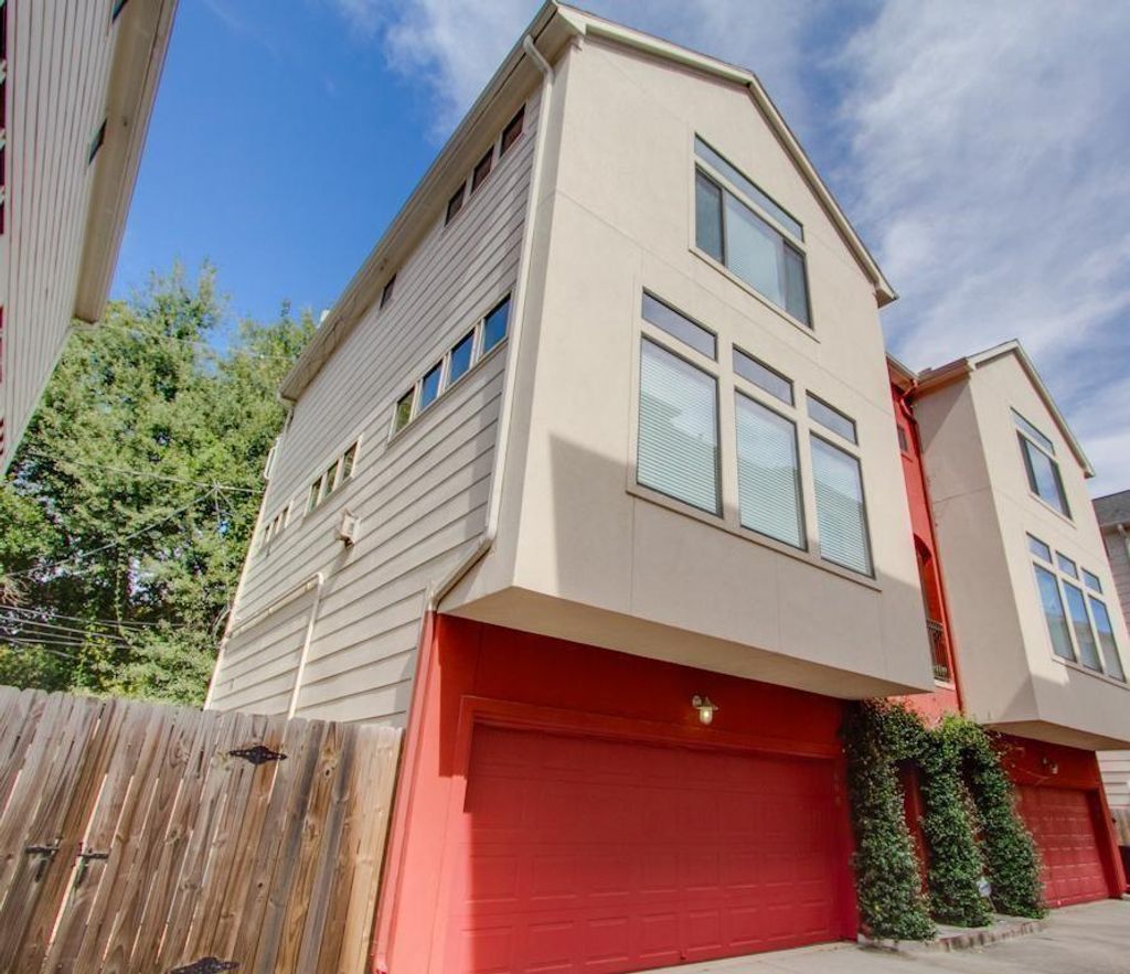 Photo of 408 Parker Street, Houston, TX 77007 (MLS # 444833)