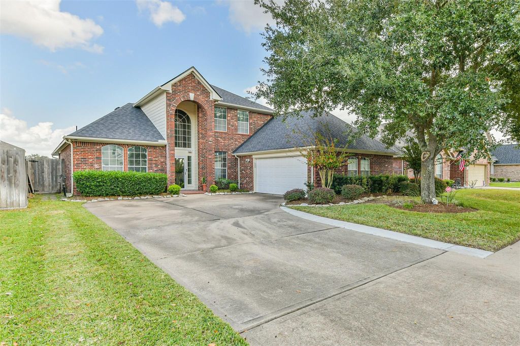 Photo of 10415 Claybrook Drive, Houston, TX 77089 (MLS # 25780932)