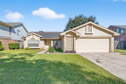 Photo of 2307 Brook View Lane, Sugar Land, TX 77479 (MLS # 78155353)