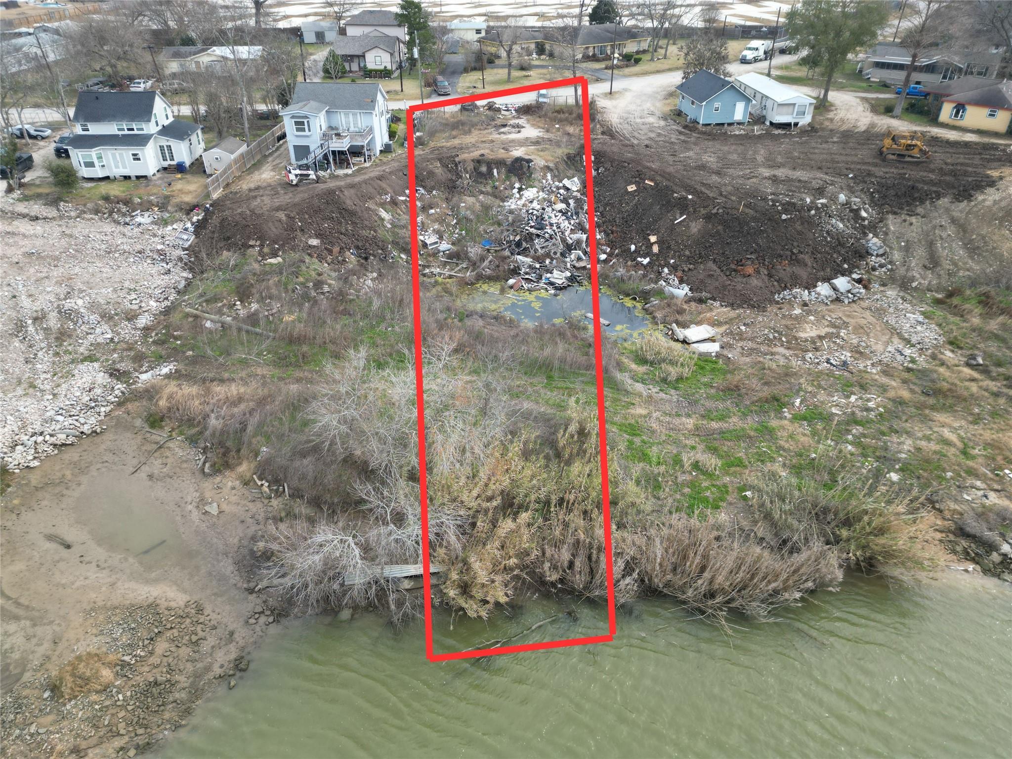 211 Riverside Street