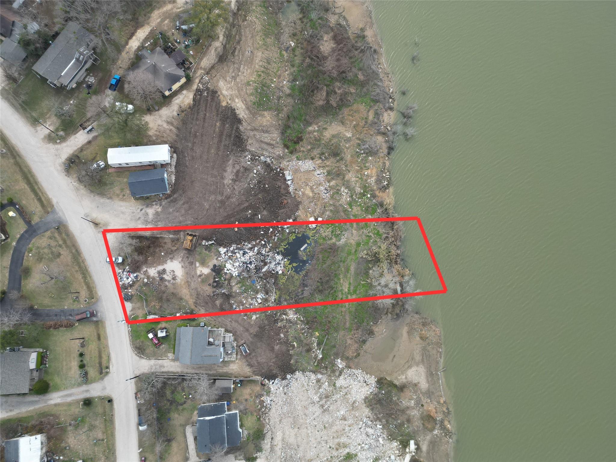 211 Riverside Street