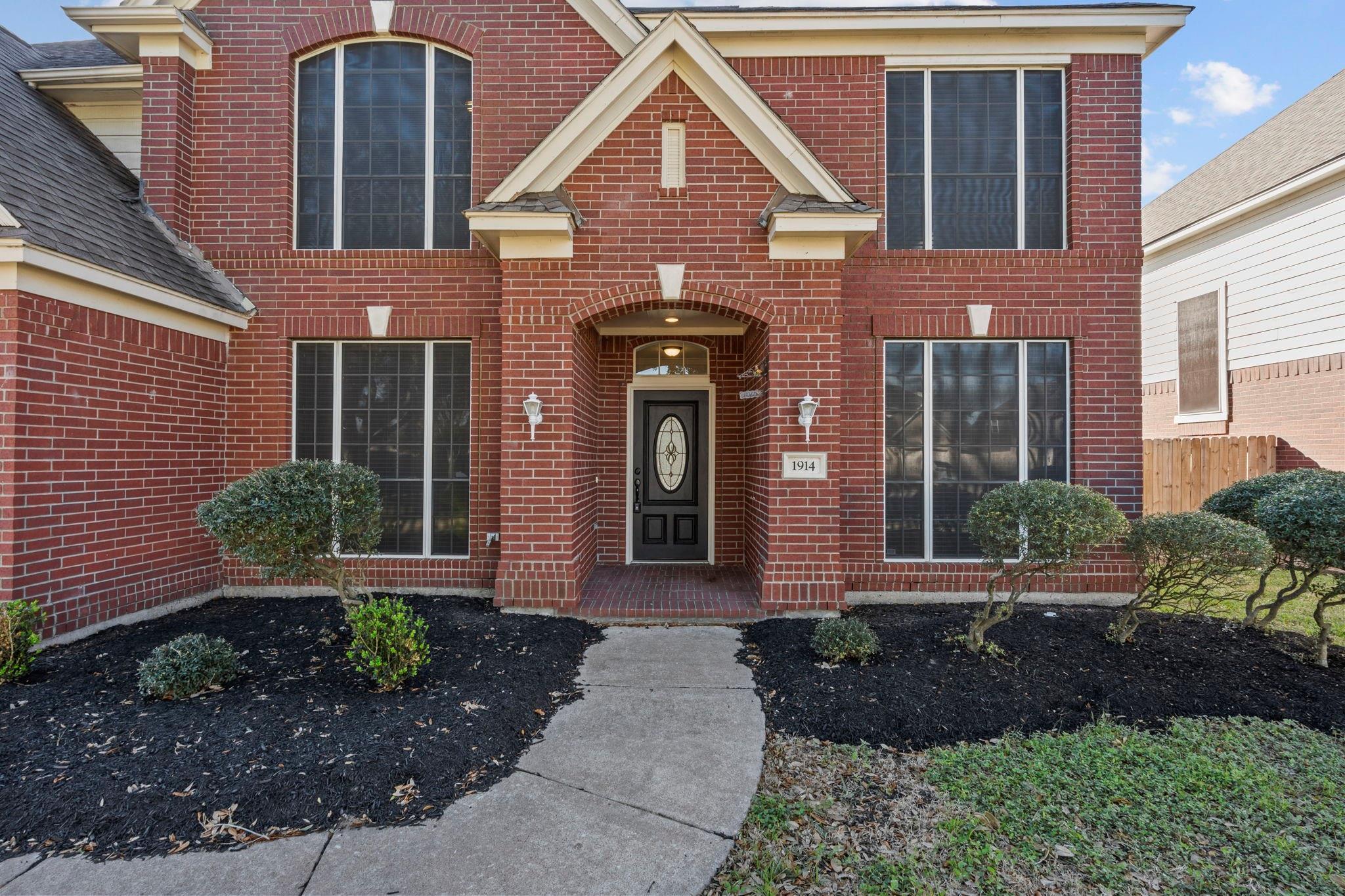 1914 Wynridge Drive