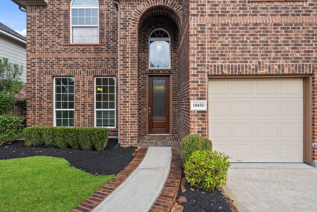 Photo of 18450 W Laura Shore Drive, Cypress, TX 77433 (MLS # 78085115)