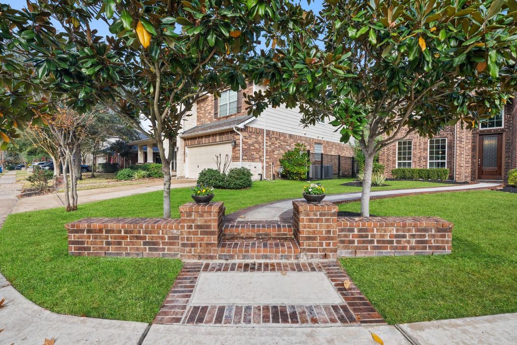 Photo of 18450 W Laura Shore Drive, Cypress, TX 77433 (MLS # 78085115)