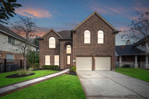 Photo of 18450 W Laura Shore Drive, Cypress, TX 77433 (MLS # 78085115)