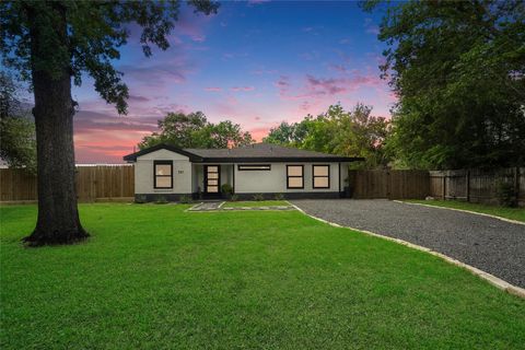 Tiny photo for 701 W 39th Street, Houston, TX 77018 (MLS # 3483071)