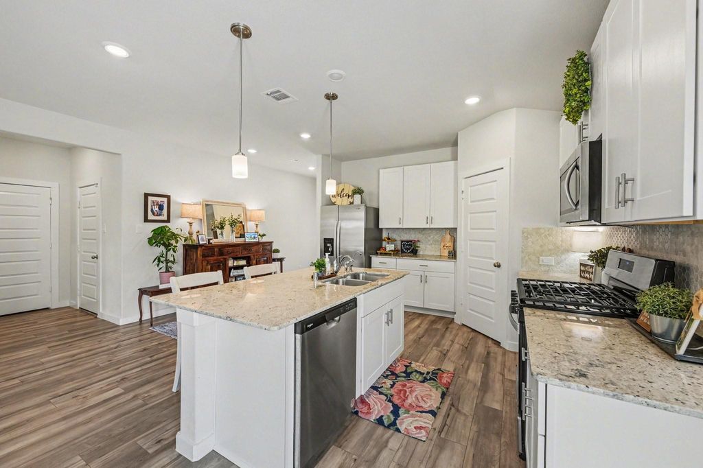 Photo of 5842 Wayne Way, Rosenberg, TX 77471 (MLS # 96514921)