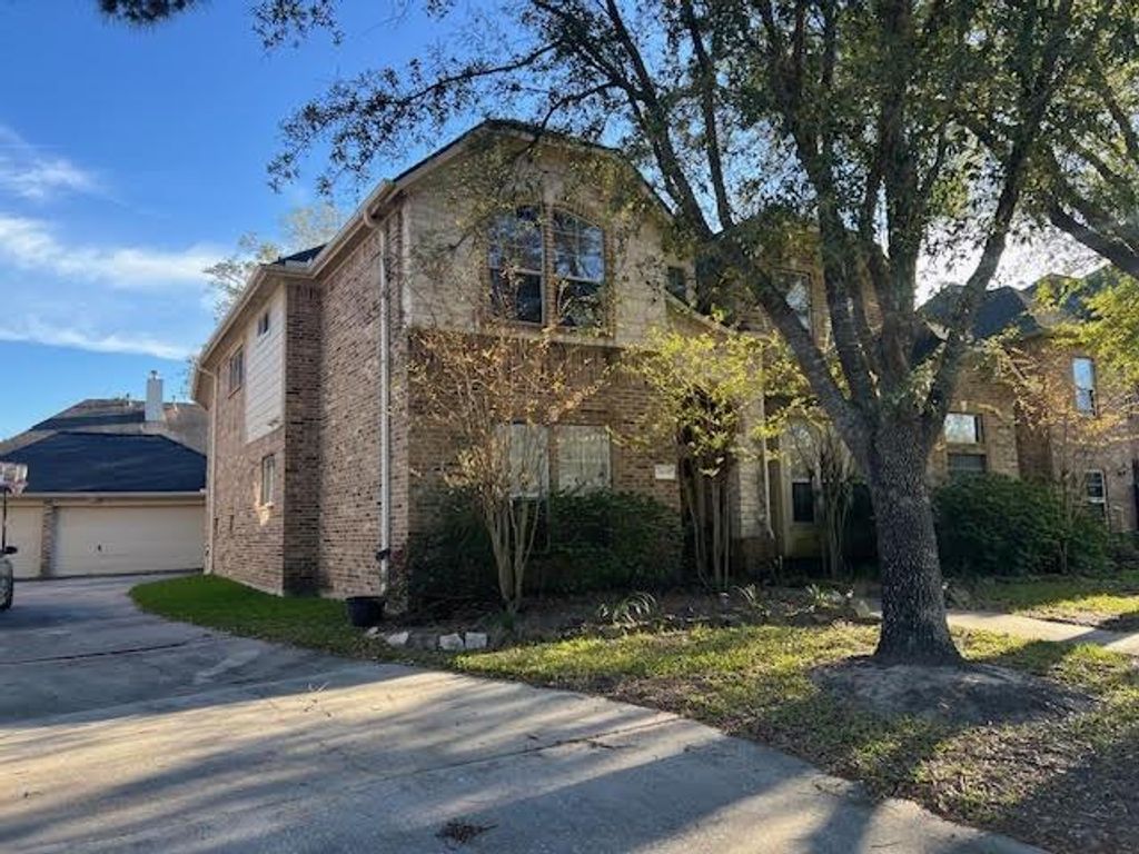 Photo of 14027 Summer Ash Lane, Houston, TX 77044 (MLS # 78391839)
