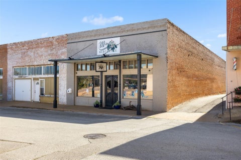 Photo of 212 S Echols Street, Caldwell, TX 77836 (MLS # 26162121)