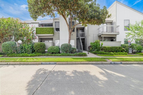 Condo For Sale - 10053 Westpark Drive #278<br/> Houston, TX 77042
